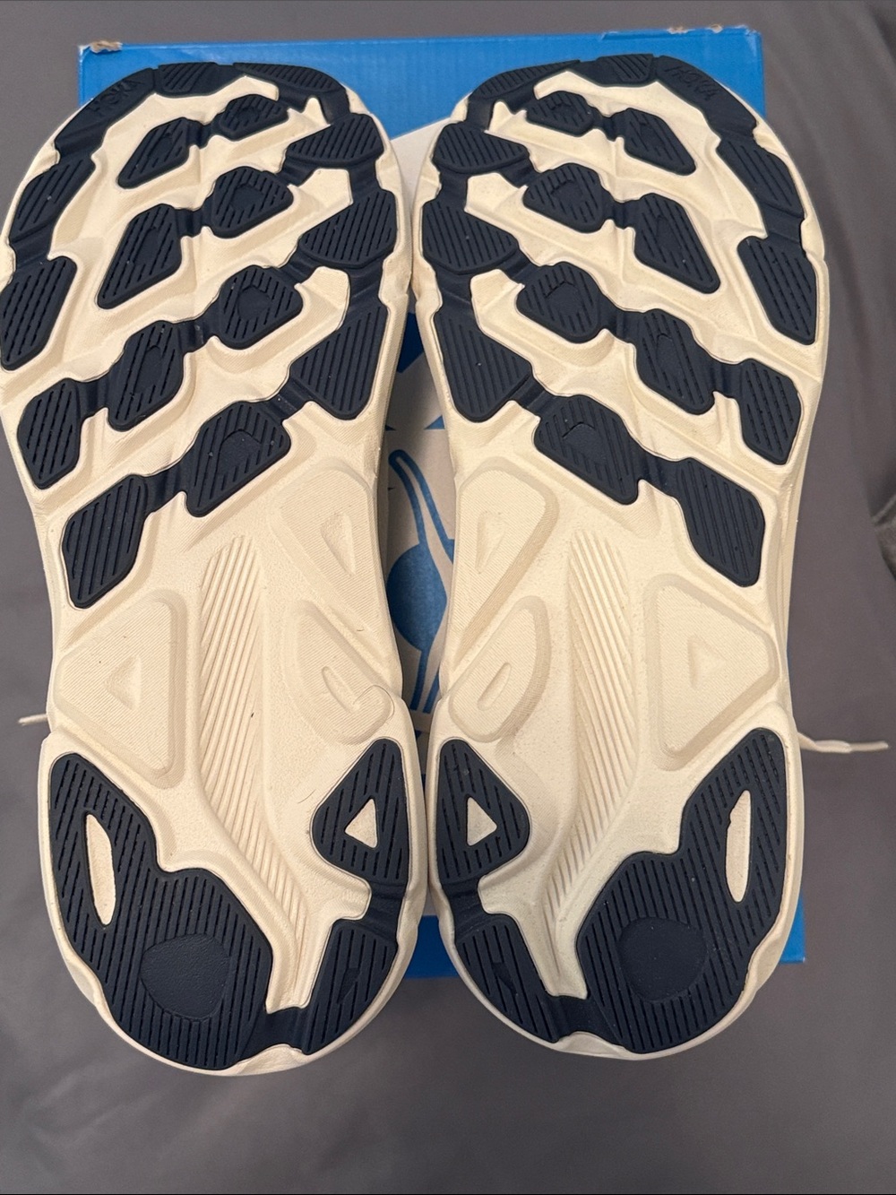 Hoka Clifton 9 Off-White/Cream Mens Running Shoe - Picture 3 of 7
